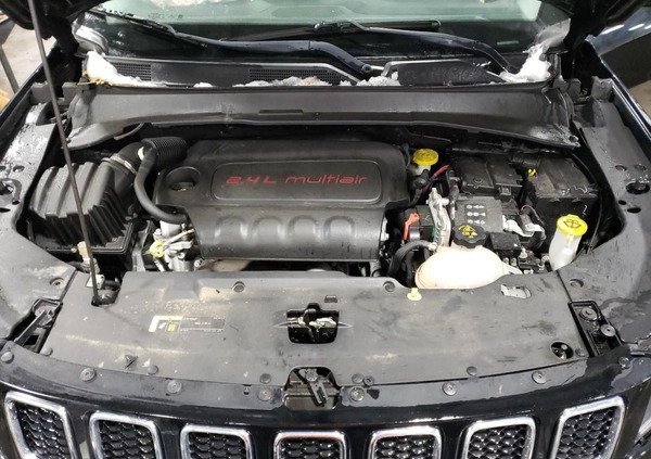 Jeep Compass cena 34000 przebieg: 92217, rok produkcji 2018 z Korfantów małe 67